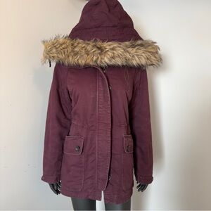 Roots Canada Faux Fur Trim Cotton Parka in Burgundy | Size M